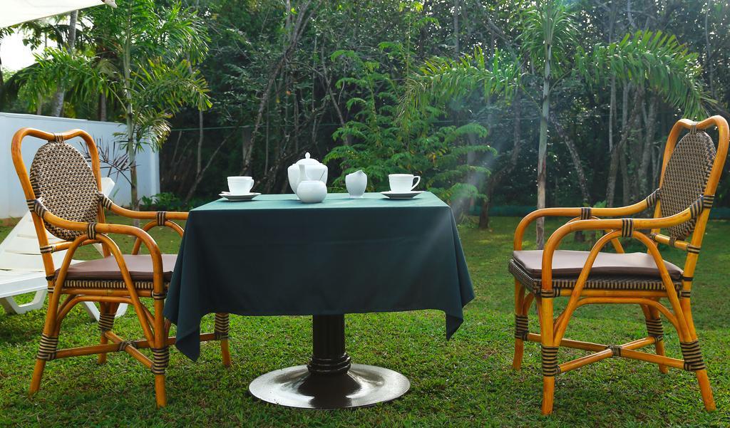 Hikka Nature Villa Hikkaduwa Esterno foto
