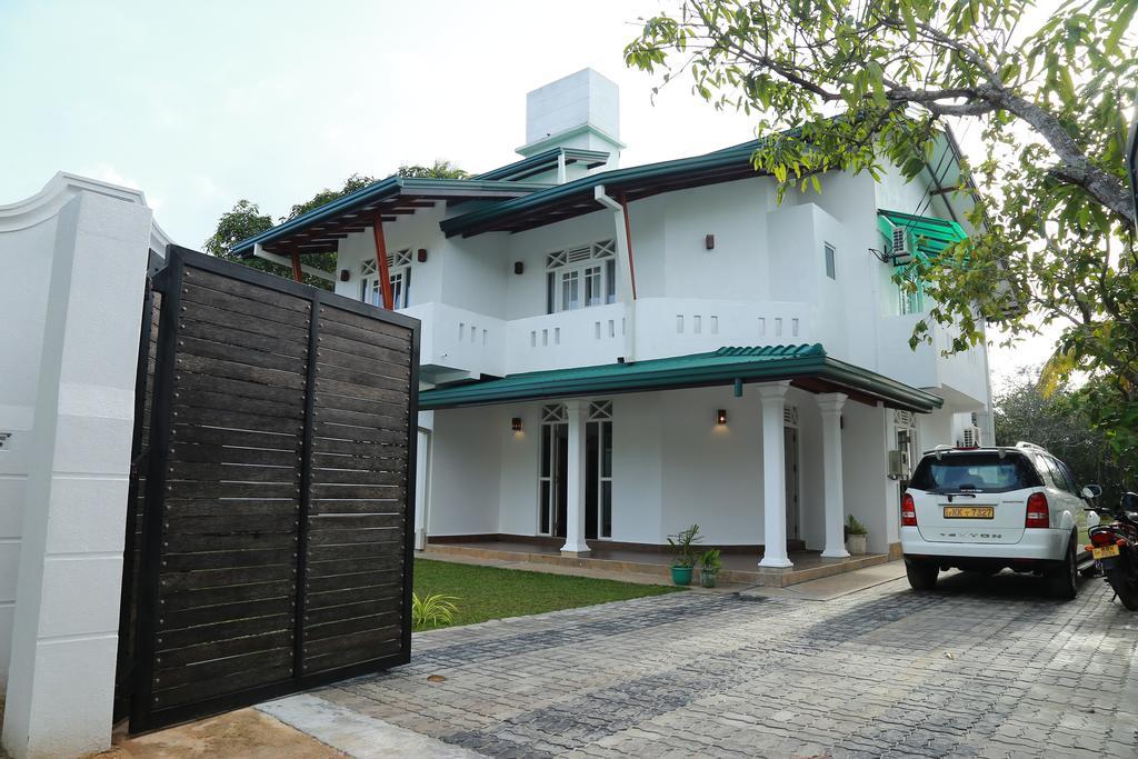 Hikka Nature Villa Hikkaduwa Esterno foto